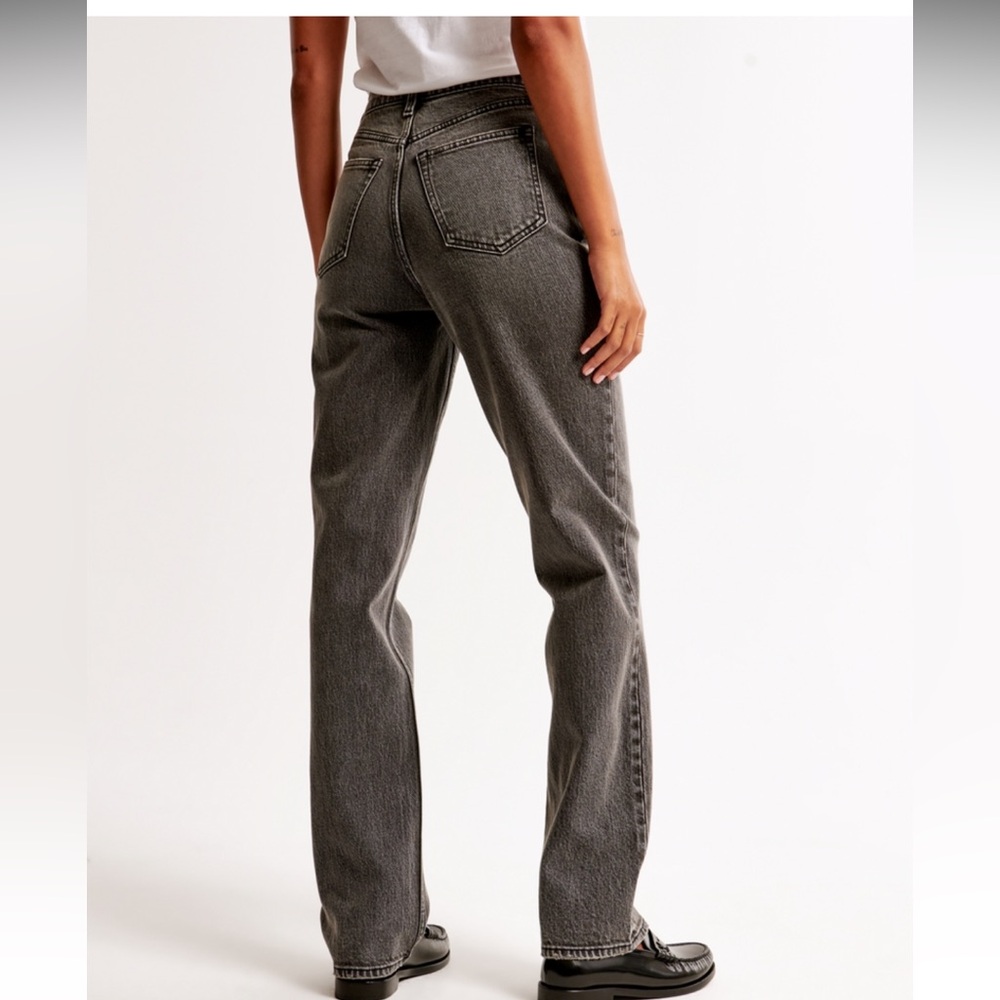 Abercrombie & Fitch High Rise Straight Leg Jeans in Washed Black